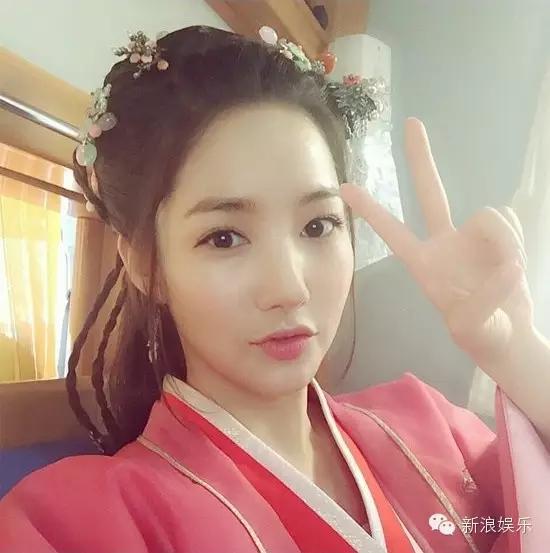 允兒招架不住古裝？韓國女星古裝LOOK一覽 誰贏了？
