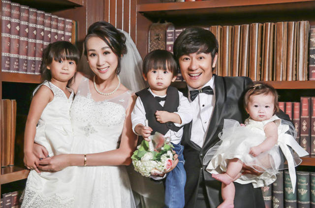 陳浩民自曝妻子已懷孕 陳浩民自曝妻子已懷孕