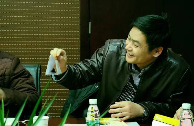 孫躍青 鄭州市公交公司車長，首屆河南十大影響力公職人員獲獎(jiǎng)?wù)? oldsrc=