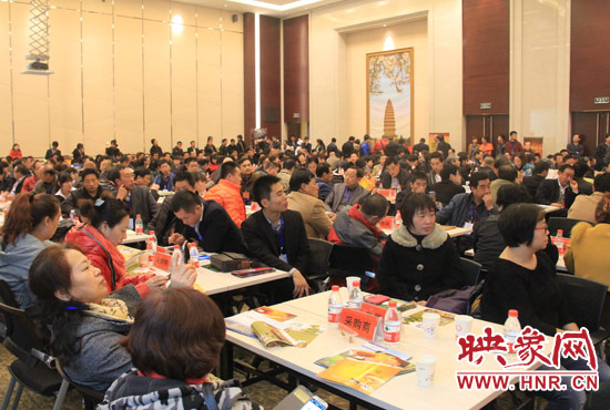 來自全國(guó)各地的采購(gòu)商云集特博會(huì) 來自全國(guó)各地的采購(gòu)商云集特博會(huì)