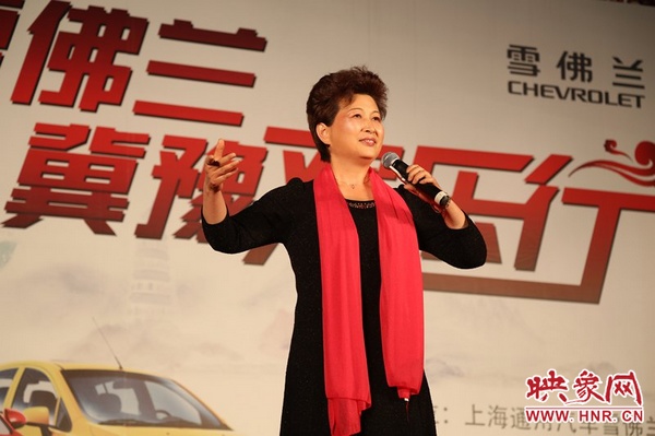 張春榮演唱的《香魂女》選段，博得觀眾陣陣掌聲。