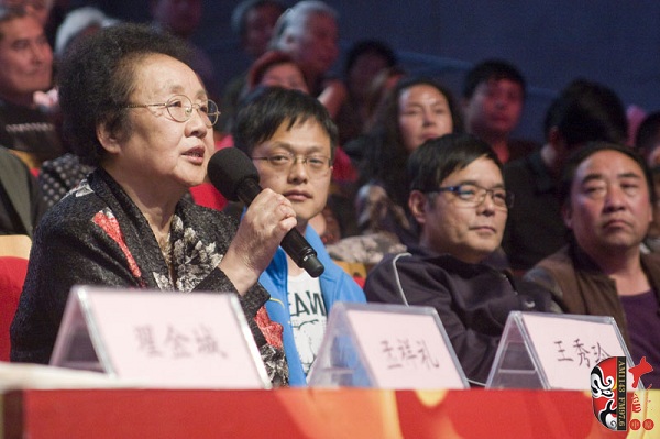 著名曲劇表演藝術(shù)家王秀玲對(duì)新版《風(fēng)雪配》的改編加以肯定 著名曲劇表演藝術(shù)家王秀玲對(duì)新版《風(fēng)雪配》的改編加以肯定