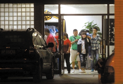 2012年9月17日，廠橋小學門口，一女子駕車錯將油門當剎車，撞死一男學生。