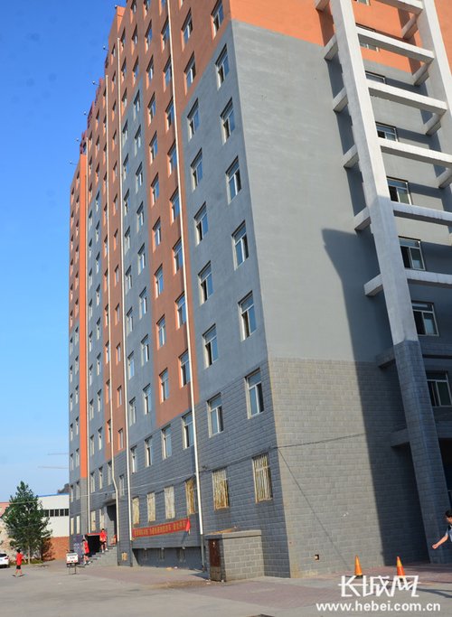 中國地質大學長城學院大三女生凌晨墜樓身亡 中國地質大學長城學院大三女生凌晨墜樓身亡