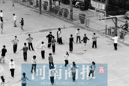 有學(xué)校擔(dān)心，個人進(jìn)校園鍛煉，安全隱患大