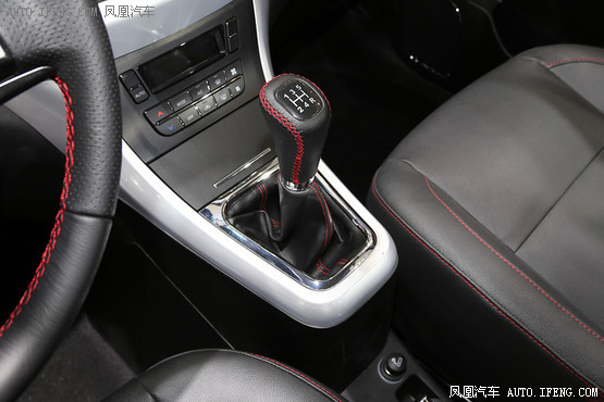 金杯智尚S35將于11月20日上市 售5.98萬起 金杯智尚S35將于11月20日上市 售5.98萬起