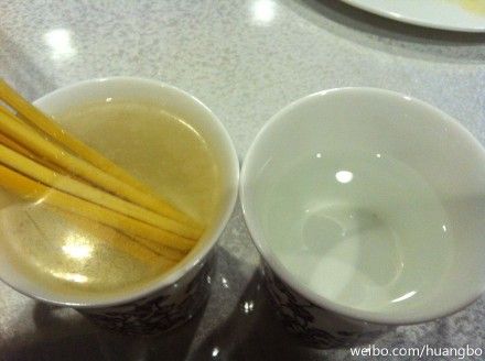 圖片來(lái)自黃渤、河北李虎微博