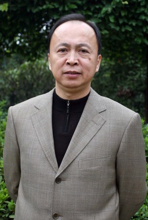 2007年11月5日，十七大黨代表湘西自治州州委書記童名謙。