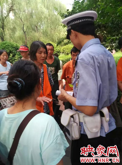 令人憤怒的是，這名老太太竟然報警說“她被環(huán)衛(wèi)工打了”