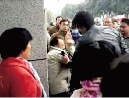 純屬誤會(huì)，人家不是人販子