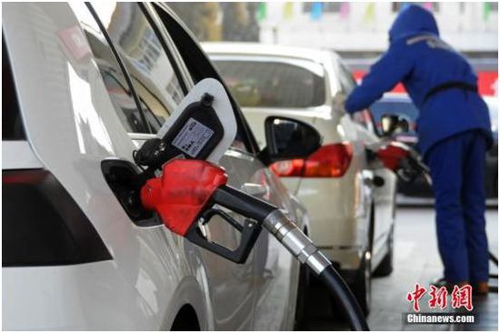 成品油調(diào)價窗口24日打開 汽油將重回“六元時代” 成品油調(diào)價窗口24日打開 汽油將重回“六元時代”