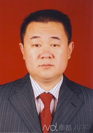 慶安副縣長被曝學(xué)歷造假、妻子吃空餉 紀(jì)委介入