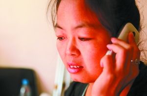 每次給家人打電話，史女士都會很難過。