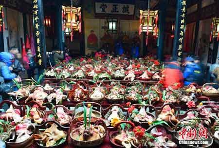 浙江朱家村舉行“豬頭大賽”祭祀朱熹 浙江朱家村舉行“豬頭大賽”祭祀朱熹