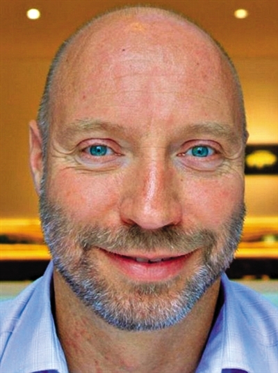 多名馬航MH17乘客生前影像盤點(diǎn)(組圖) 多名馬航MH17乘客生前影像盤點(diǎn)(組圖)