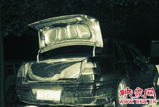 圖為改裝后的轎車(chē)，專(zhuān)門(mén)用于儲(chǔ)油