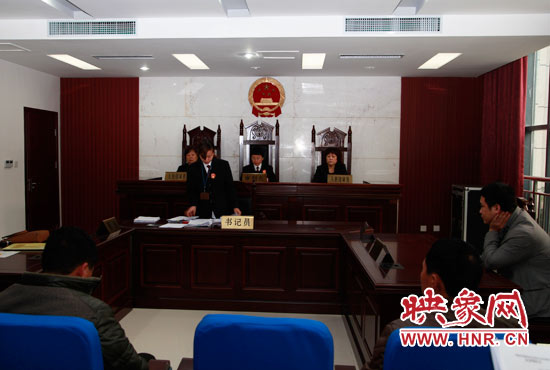 11月13日，金水區(qū)法院集中宣判了6起拖欠農(nóng)民工工資案件。