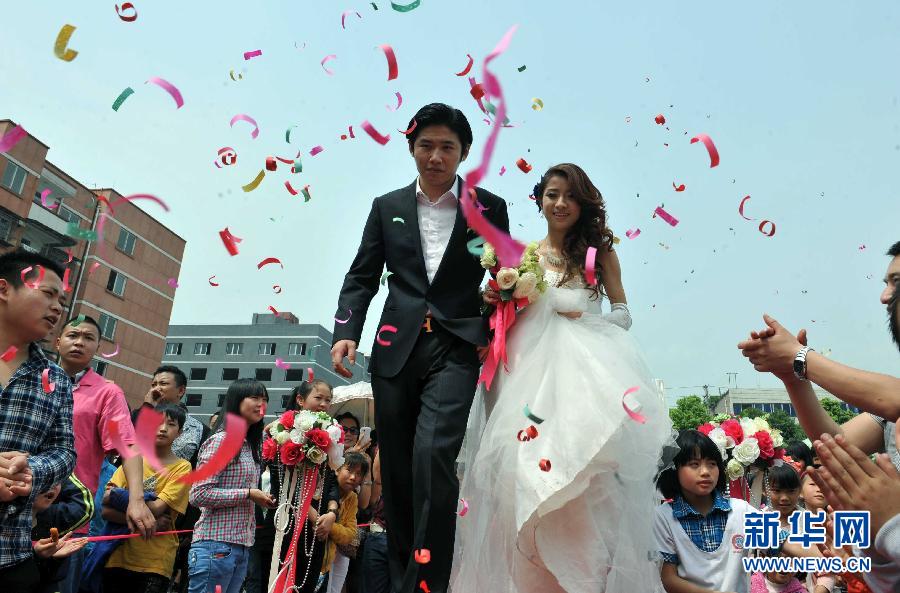 直擊震區(qū)：生活，依然在繼續(xù)