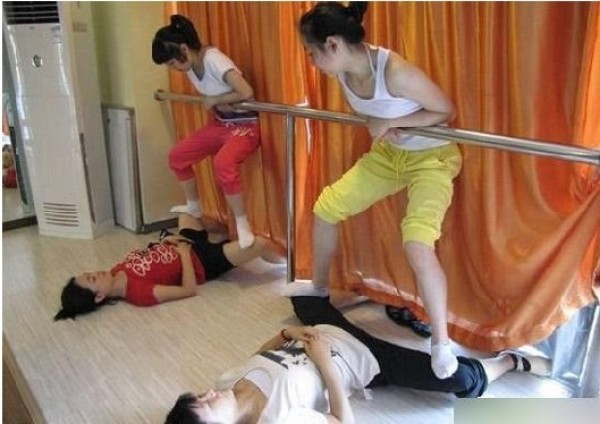 藝校妹子到底有多苦？