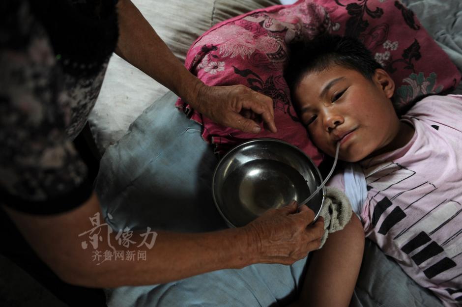 【圖片故事】繩束童年 【圖片故事】繩束童年