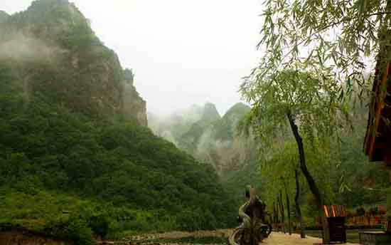 雨后蟒河，美到窒息，這個feel倍爽!