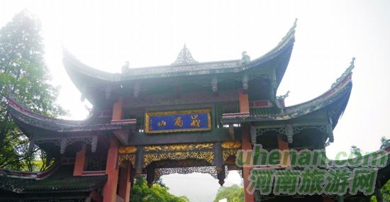 直上峨眉賞云海 煙雨柳江入夢(mèng)來 直上峨眉賞云海 煙雨柳江入夢(mèng)來