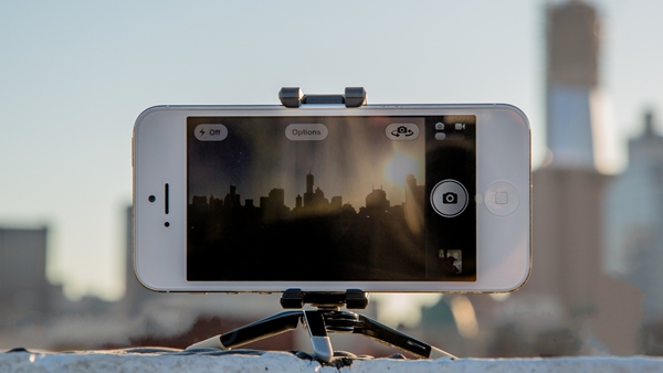 手機(jī)“禍害”旅行的10大罪證 你中槍了嗎？