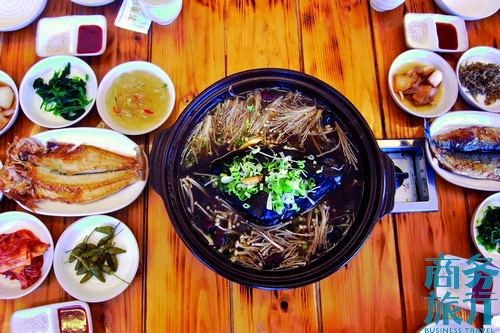 島上著名的養(yǎng)生大餐。
