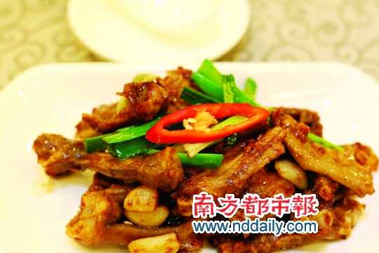 低，是實(shí)惠也是風(fēng)格俗 是喜劇也是味道