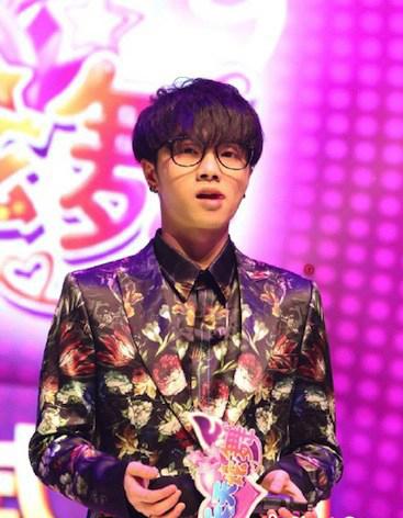 華晨宇任性拒收粉絲所送豪車(chē):因?yàn)槲乙呀?jīng)有了 華晨宇任性拒收粉絲所送豪車(chē):因?yàn)槲乙呀?jīng)有了