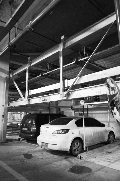 蘇荷立體式公共停車場去年12月開始使用，有384個車位。