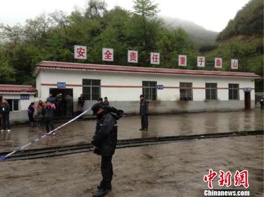 圖為事故救援現(xiàn)場(chǎng)。 禎東 攝