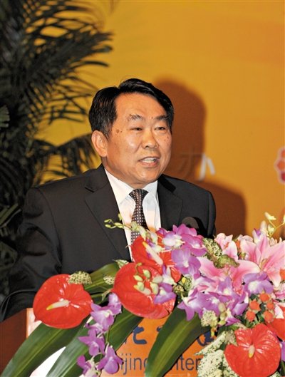 2011年10月12日，叢書《中國油氣田開發(fā)志》首發(fā)式上，時任四川省人大常委會副主任郭永祥在講話。