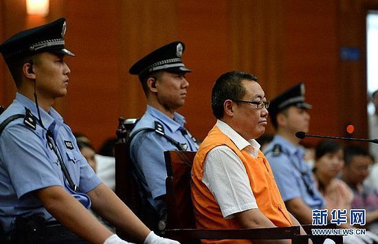 西安市中級人民法院今天（8月30日）公開開庭審理被告人楊達(dá)才受賄、巨額財產(chǎn)來源不明一案