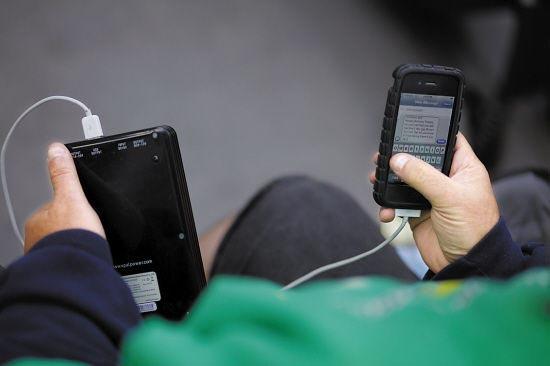 民航局規(guī)定:旅客每人最多攜帶兩個充電寶乘機(jī) 民航局規(guī)定:旅客每人最多攜帶兩個充電寶乘機(jī)