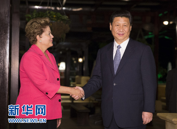 3月27日，國家主席習(xí)近平在南非德班會見巴西總統(tǒng)羅塞夫。新華社記者 蘭紅光 攝