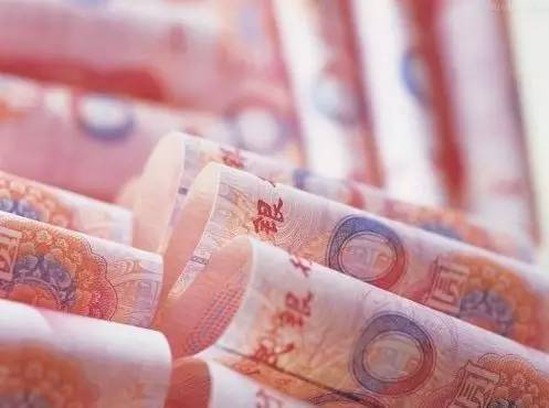 對增收潛力大、帶動能力強(qiáng)的7大群體（技能人才、新型職業(yè)農(nóng)民、科研人員、小微企業(yè)創(chuàng)業(yè)者、企業(yè)經(jīng)營管理人、基層干部隊(duì)伍、有勞動能力困難群體）實(shí)施激勵計(jì)劃，推出差別化收入分配激勵政策，帶動城鄉(xiāng)居民實(shí)現(xiàn)總體增收。