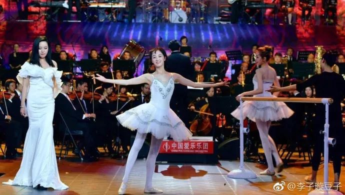 《創(chuàng)造101》主題曲公布，這個被吐槽油膩的c位是什么來頭？