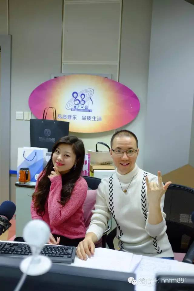 新聞先生凱文和新聞小姐李江也陪伴大家一同跨年！