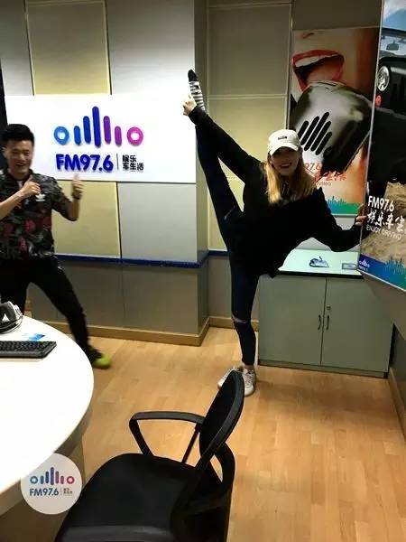 哇哦！都是帶功夫滴美人兒！