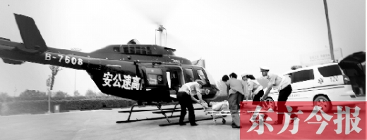 7月25日，河南省公安廳高速交警總隊(duì)進(jìn)行了首次直升機(jī)高速公路急救病人演練