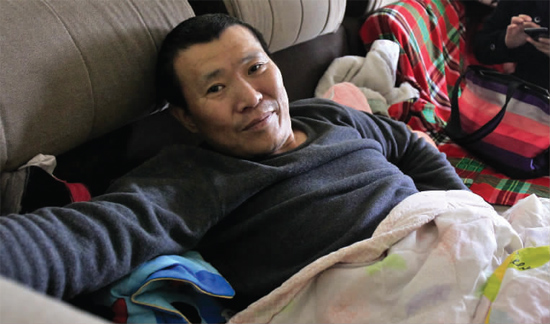 11月11日，李剛病情再次惡化，在眾多朋友的鼓勵下，他將再赴西安進行手術(shù)治療
