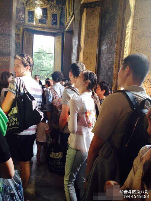 網曝奶茶妹妹劉強東同游泰國 網曝奶茶妹妹劉強東同游泰國