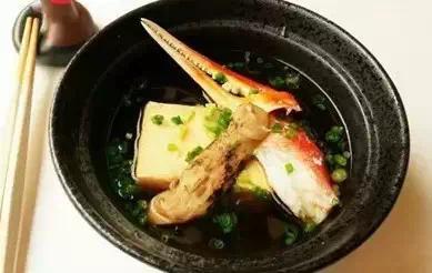 就一點(diǎn)兒紫菜跟生魚片 日料沒吃什么為啥還那么貴？
