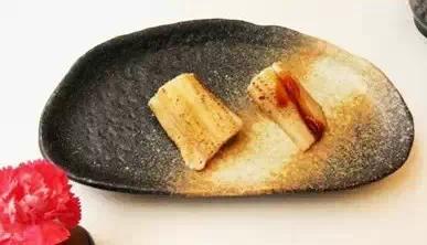就一點(diǎn)兒紫菜跟生魚片 日料沒吃什么為啥還那么貴？