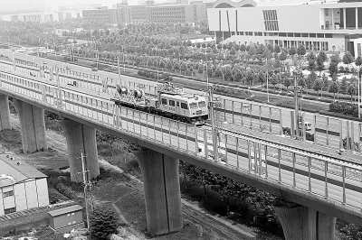 開城鐵建成通車之后，將開行時速200公里的動車組，屆時，鄭州到開封的用時將縮短為19分鐘