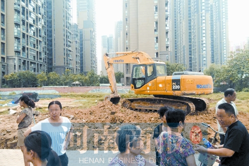 昨天，由于附近居民抗議，紅旗變電站項(xiàng)目再次停工