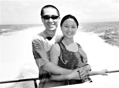 張藝謀與現(xiàn)任妻子陳婷。資料圖片