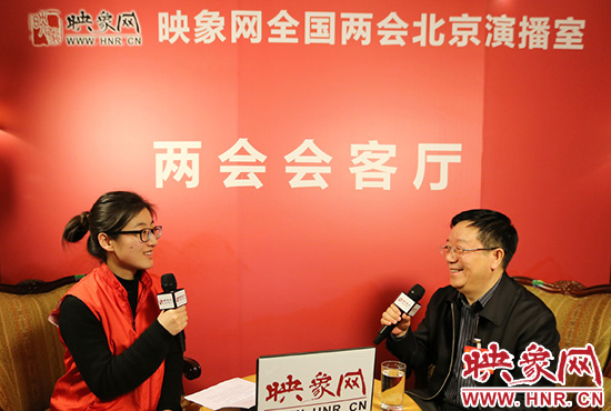 全國人大代表鄭永和做客映象網全國兩會北京直播室。 全國人大代表鄭永和做客映象網全國兩會北京直播室。