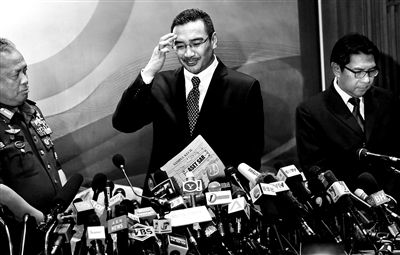 當?shù)貢r間2014年3月12日，馬來西亞雪邦，馬來西亞交通部長希山慕丁出席新聞發(fā)布會。